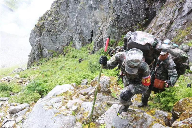 100张中国海防巡逻图,看哭了盘点中国军人的戳泪瞬间