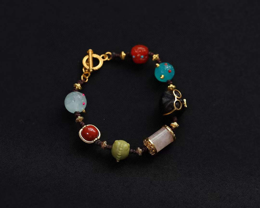 让你眼前一亮的饰品,好看的金编手链