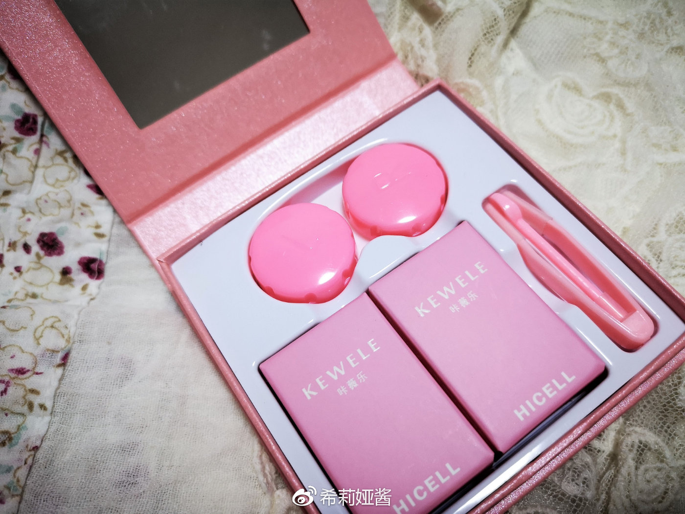 隐形眼镜需要高一点吗,隐形眼镜要硬的好还是软的好