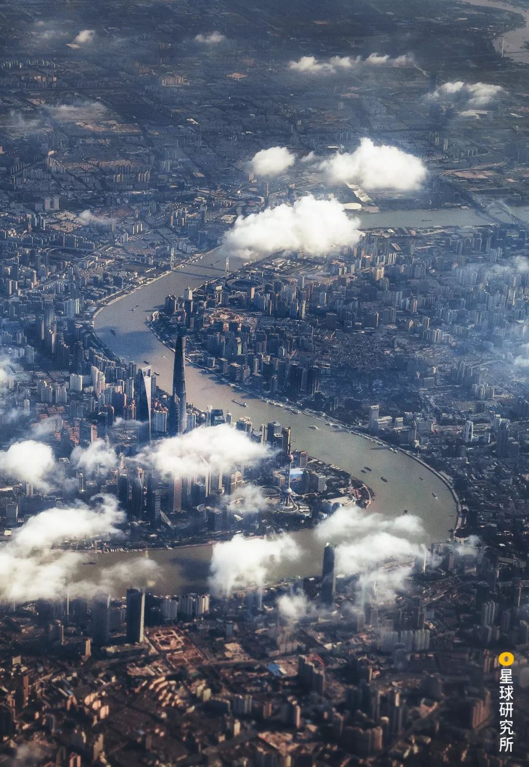 5000公里看地球,5000英里在中国是多少公里