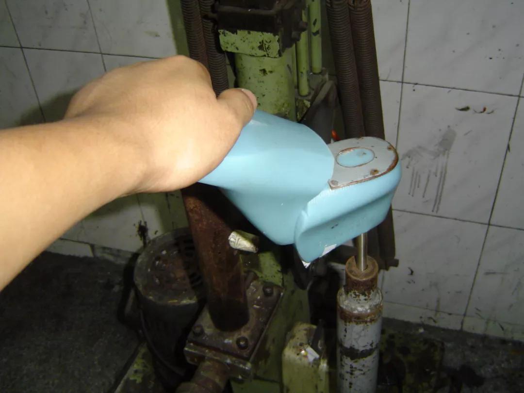 制鞋开版技术,制鞋的基本工艺流程表