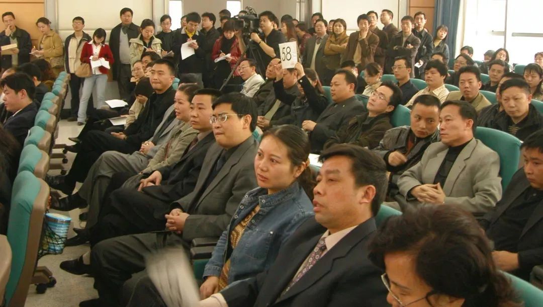 钃濊壊淇″康浠嬬粛,钃濊壊淇″康