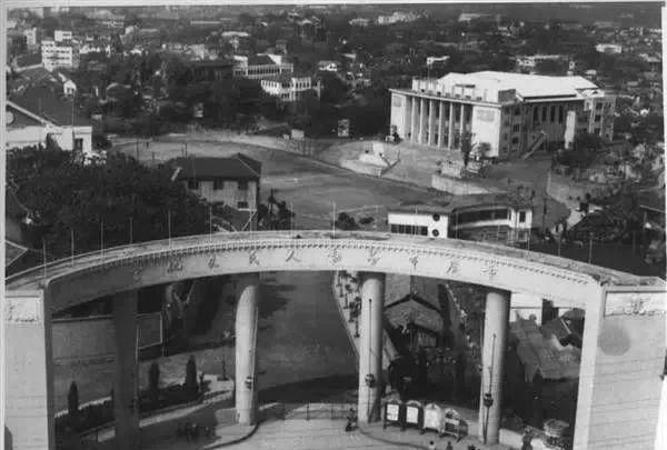 故城时光丨售票员喊着“俱乐部到了,下车咯