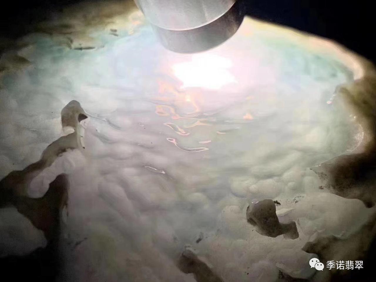 翡翠高冰小料值得买吗,高冰翡翠原石小料价格