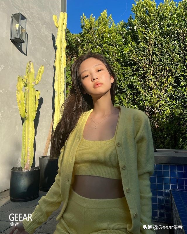 jennie毛衣同款,jennie红色香奈儿毛衣同款