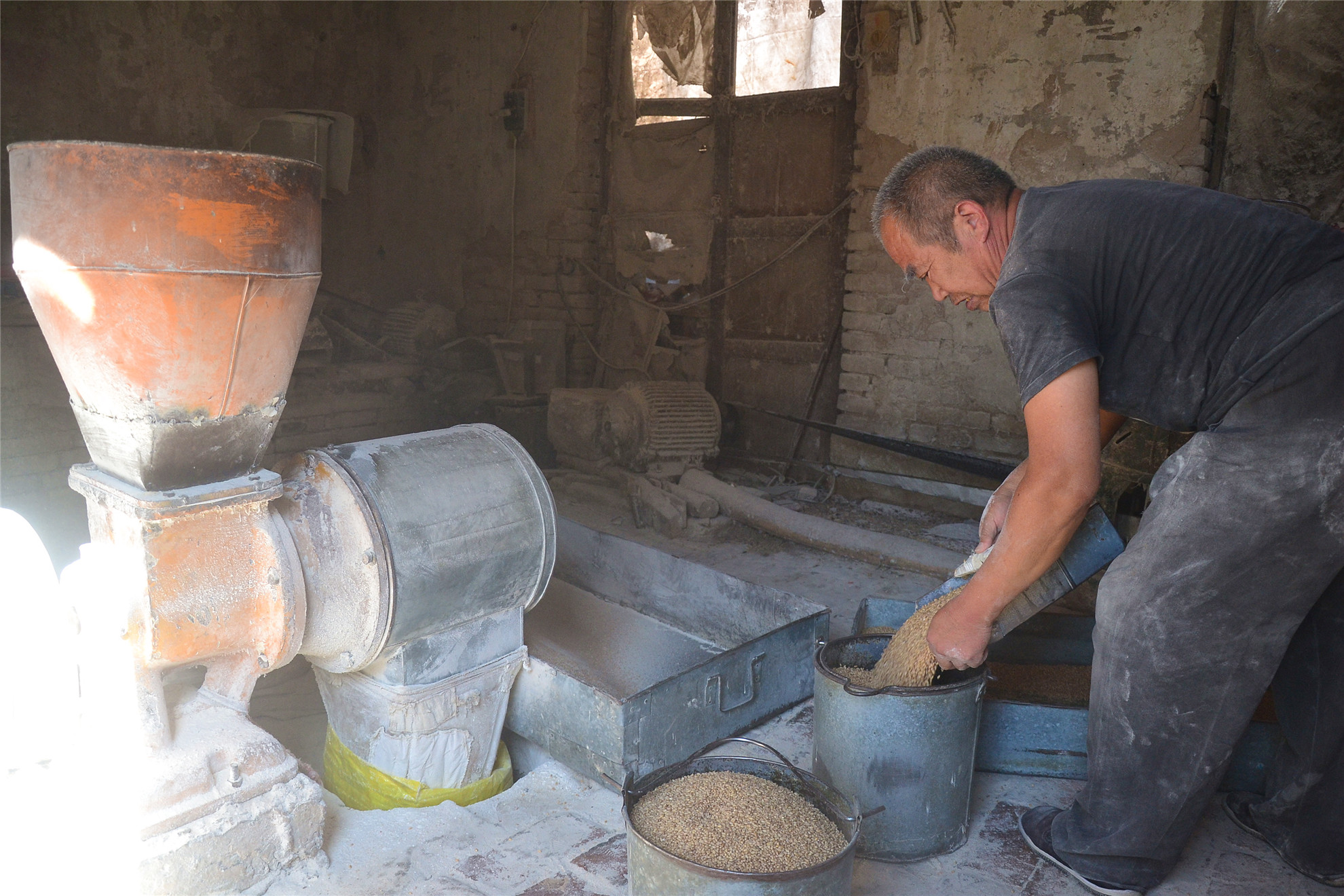 农村人创业的真实经历图片,80后农民创业记录