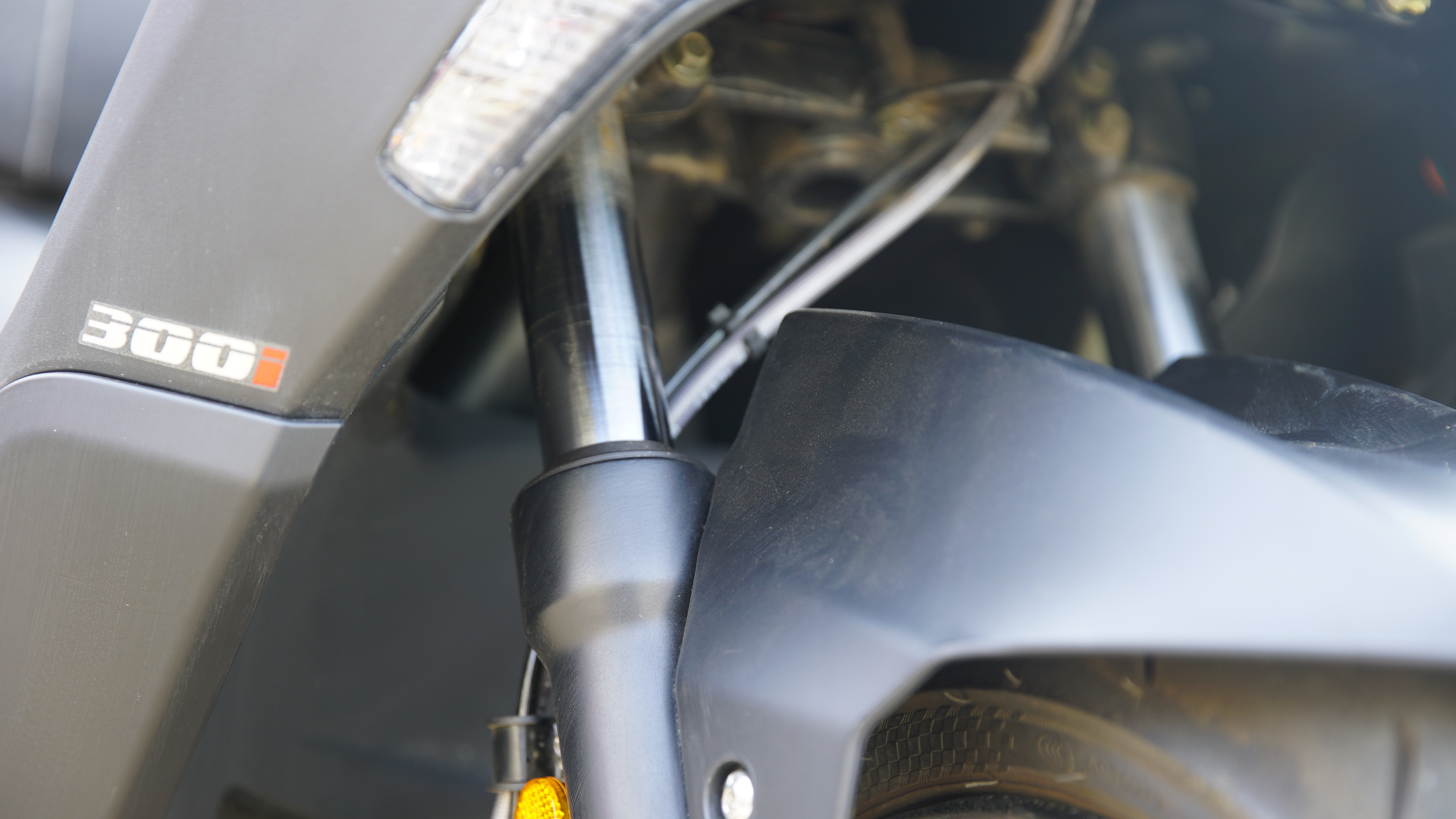 龙嘉vmaxie300n运动型踏板300cc,龙嘉vmaxie300运动型踏板300cc