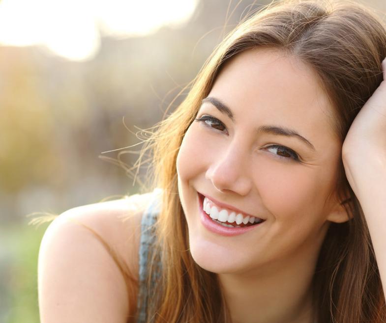 脸型难看怎么化妆,如何通过化妆改善脸型