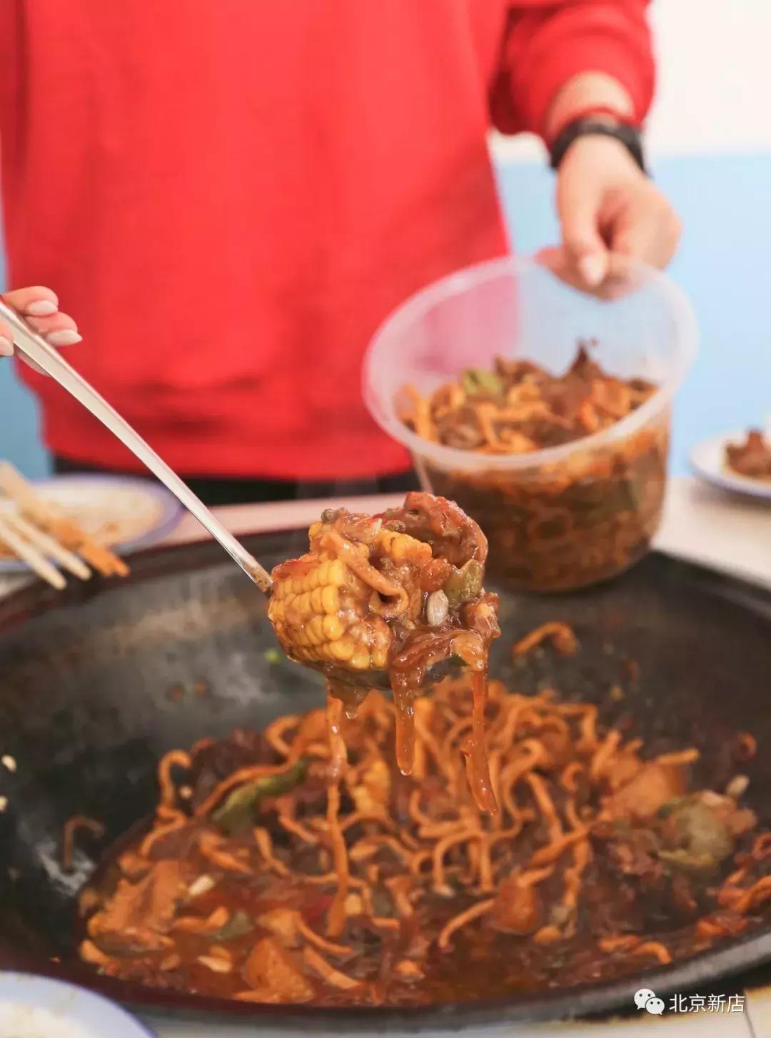 钘忓湪灏忓尯鐨勫皬鐮村簵,闅愯棌鍦ㄥ皬鍖洪噷鐨勫皬鐮村簵