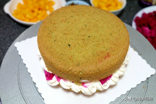 不加蛋糕胚的水果奶油蛋糕做法,8寸戚风奶油蛋糕做法不塌陷