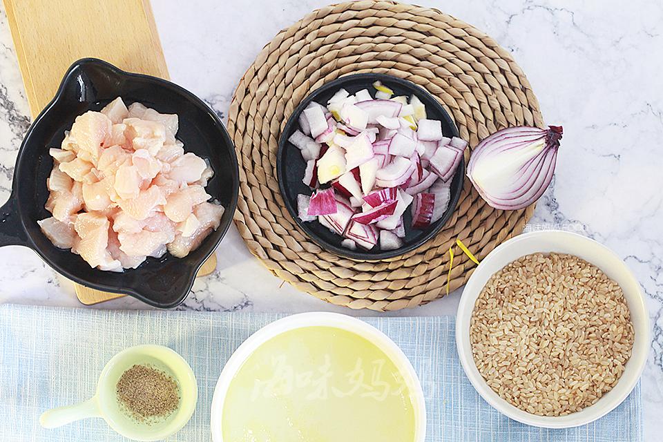 小姨做饭原视频,小姨做竹筒米饭