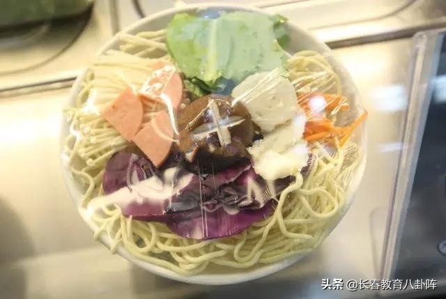 高校食堂最新硬核菜：12元就能买只甲鱼！长春大学食堂谁才是王者