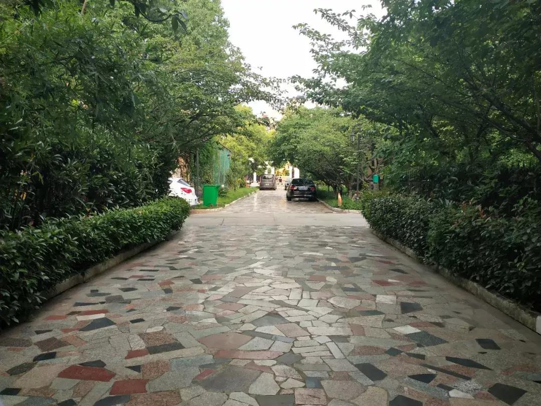 南京月牙湖明湖山庄,南京月牙湖公园明湖山庄