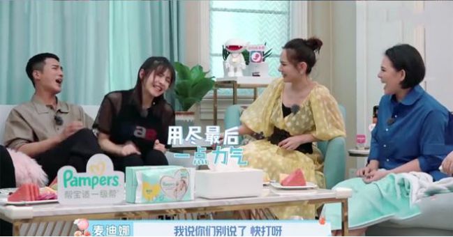 “彪悍”产妇刷屏，刚生完娃就冲出产房暴打老公，3个人都没拦住