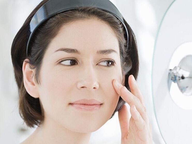 隔离霜和防晒霜哪个先擦脸比较好,先擦隔离霜还是先擦防晒霜素颜霜