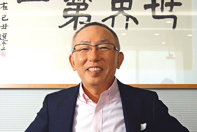 实体店卖衣服赚钱么,开网店卖衣服赚钱吗