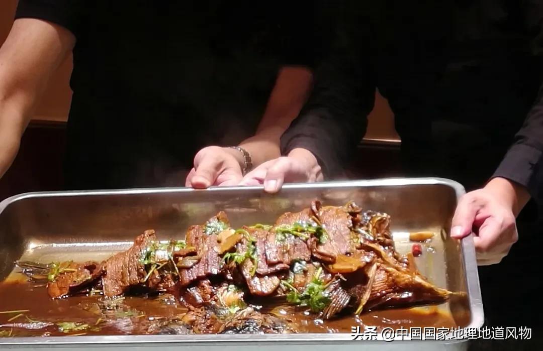 济南人的干饭神器为什么是把子肉,济南把子肉和干饭的区别