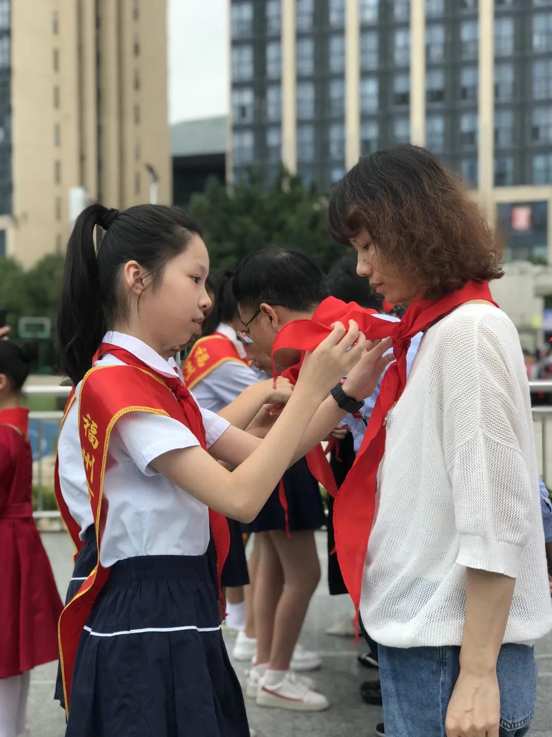 “展翅中国梦，腾飞我少年”福州市晋安区实验小学“从小学先锋，长大做先锋”少先队建队日系列活动简报