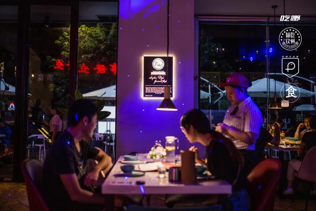 8年烧烤神店，解锁吃烧烤“新境界”