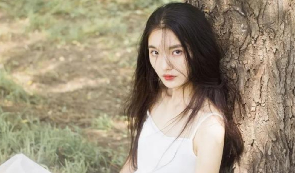 两个有家庭人相爱了又不敢靠近,两个有家庭的人如何去相处