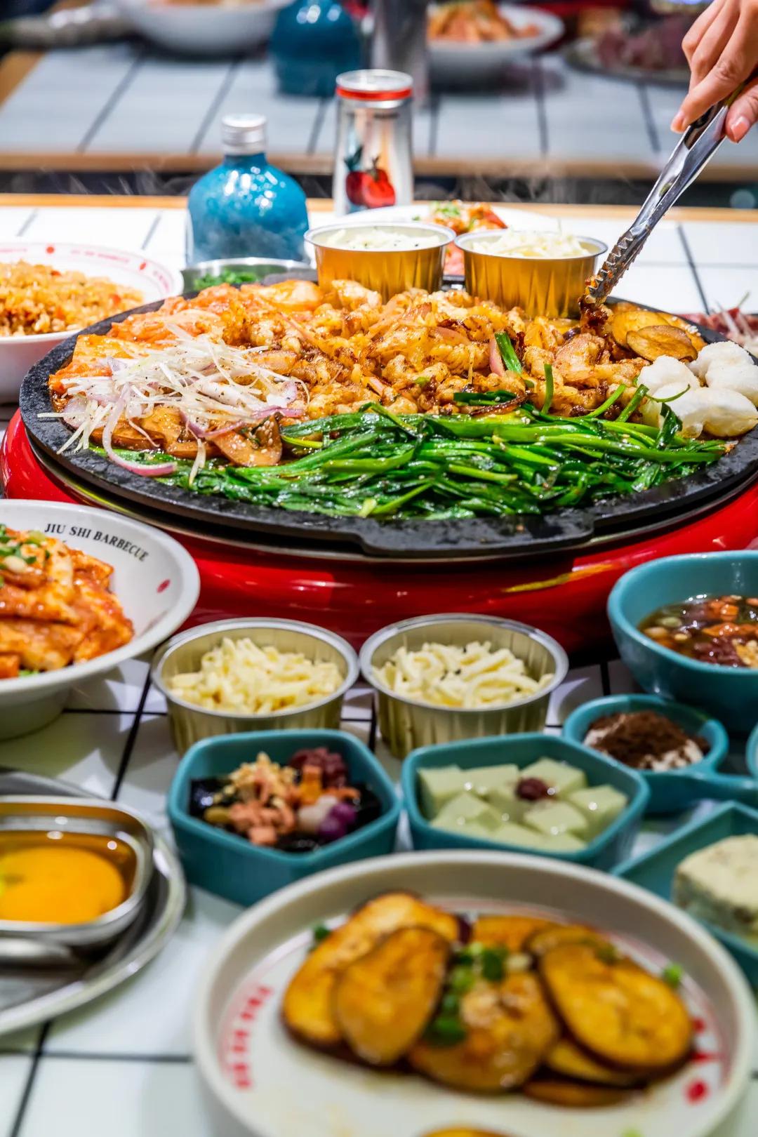 能看到钟楼的美食,看见钟楼的西安美食