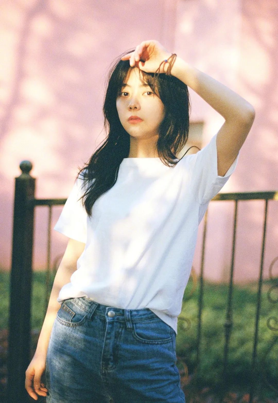 所有女生！帮你扒了10位女明星的*服私**，520照着穿就对啦