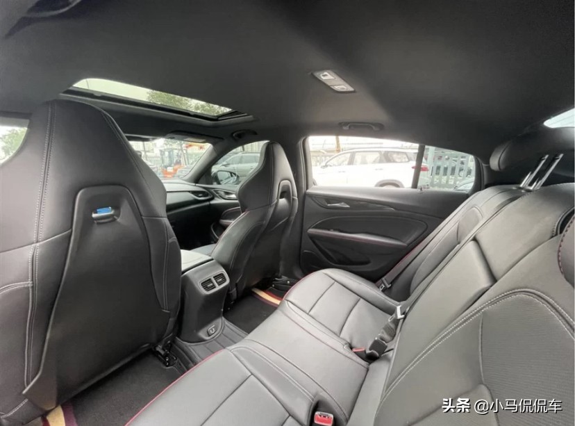 迈腾看了，2.0T的天籁看了，最后入手君威GS，我这价格不算贵吧