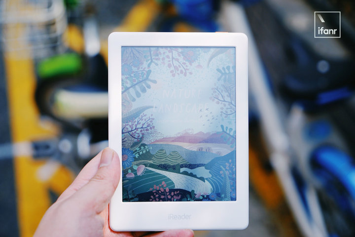 彩色的电子书阅读器,彩色墨水电子书阅读器