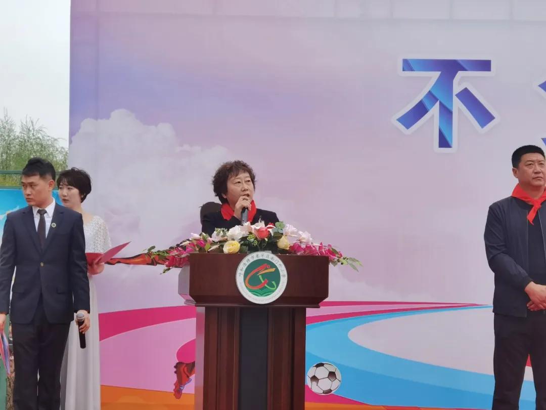 【“七个一”先锋在行动】呼和浩特市足球协会“万达分校足球基地”挂牌仪式在南门外小学万达分校举行