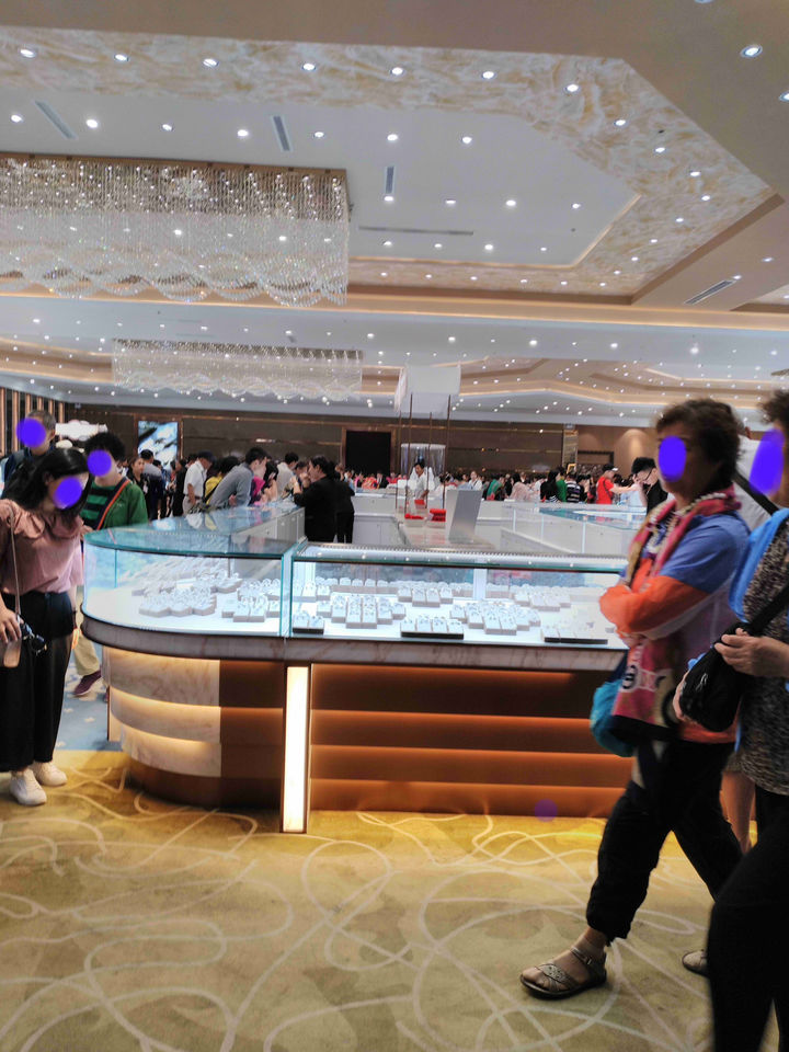 要不要跟团玩,不要跟团游要自己走