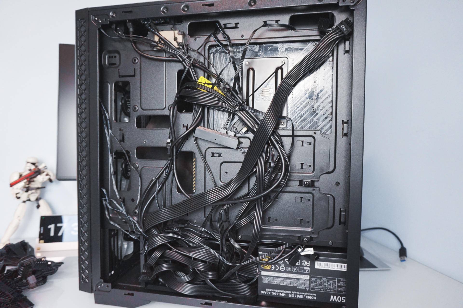 金牌全模组电源超频,超频三七防芯额定550w