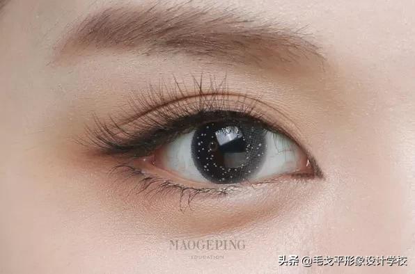 画鼻影缩小鼻翼,怎么画鼻影能让鼻翼变小