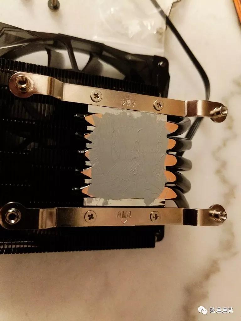 孤勇者mini机箱itx装机,240水冷itx机箱装机全过程