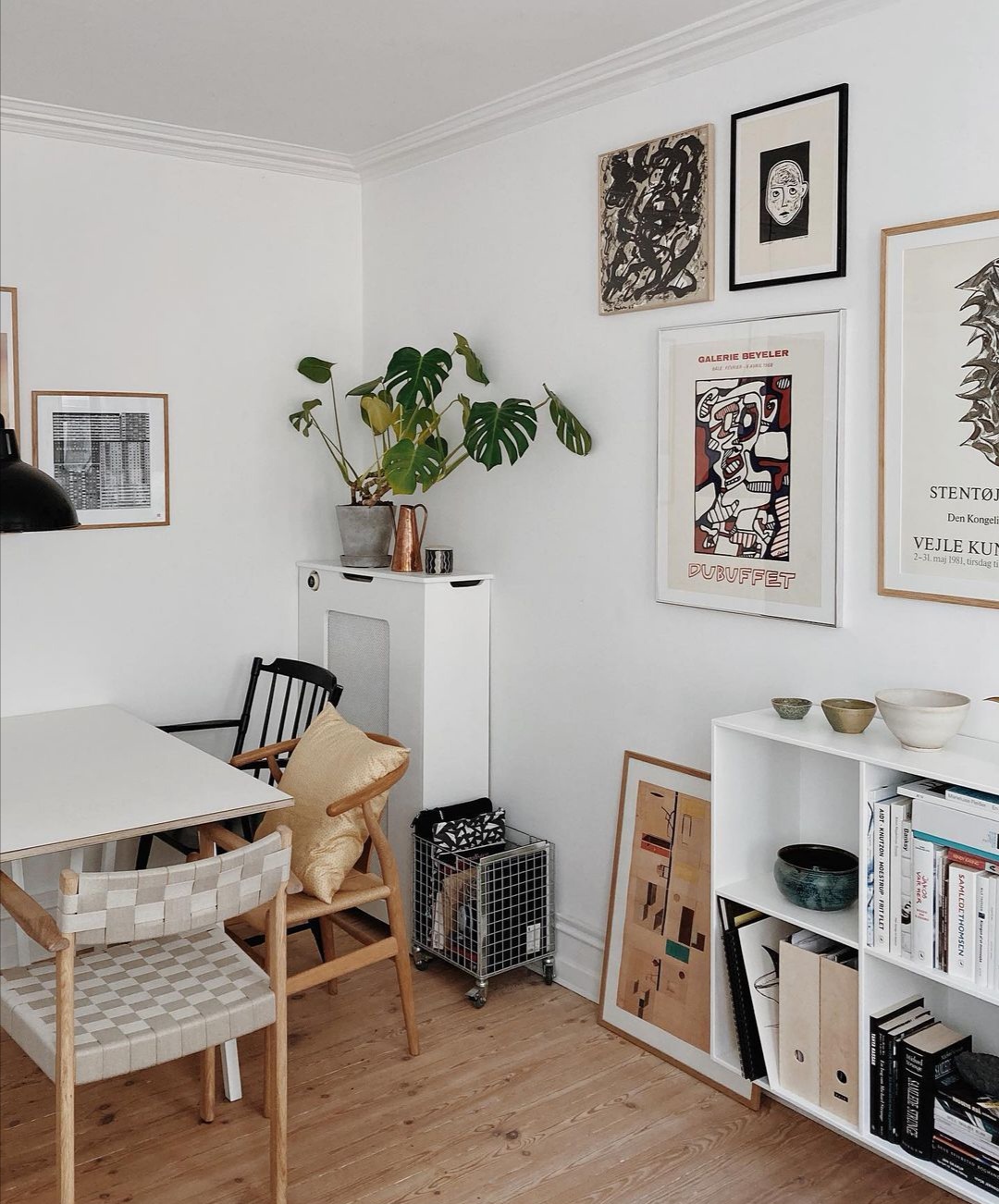 侘寂风极简卧室装饰画,天马行空装饰画