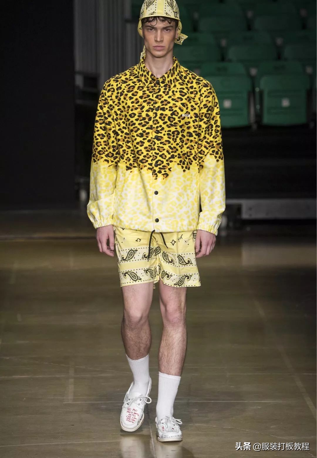 拼接设计潮流套装,拼接服装系列款式图大全