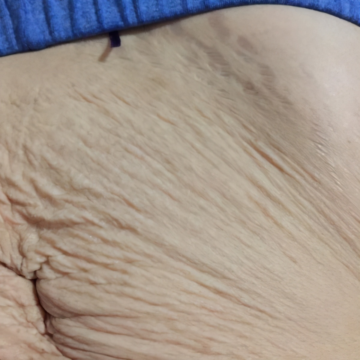 女生生过小孩会变得像男方吗,为什么女生生完孩子容貌会变