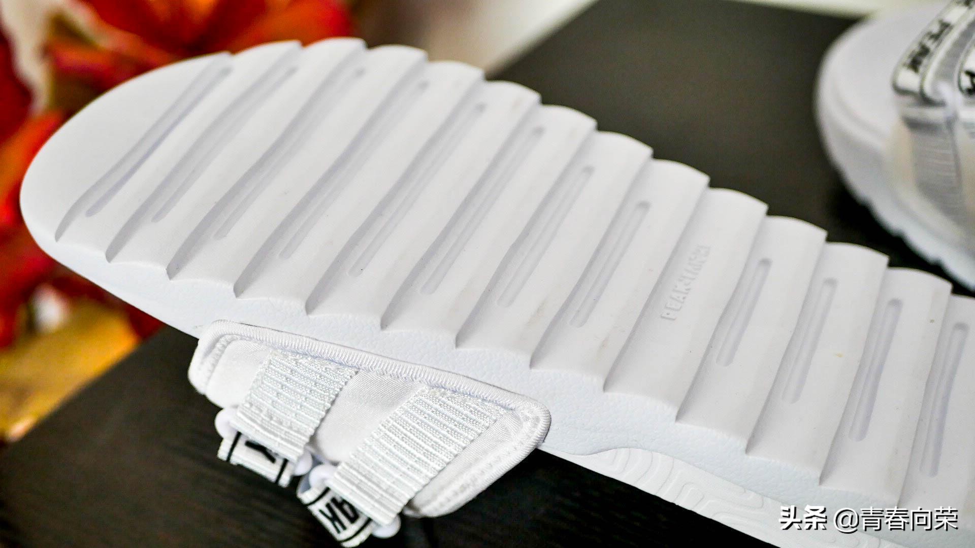 100元的匹克拖鞋,99元两双匹克拖鞋是真的吗