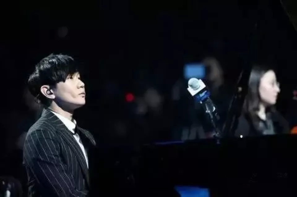 林俊杰网瘾少年歌,林俊杰网瘾少年现场直播