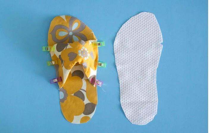 用布条线织两种颜色的拖鞋教程,用布条织花样拖鞋