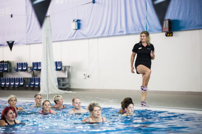 “深水跑步”的乐趣和好处,让你更喜欢即将到来的夏天