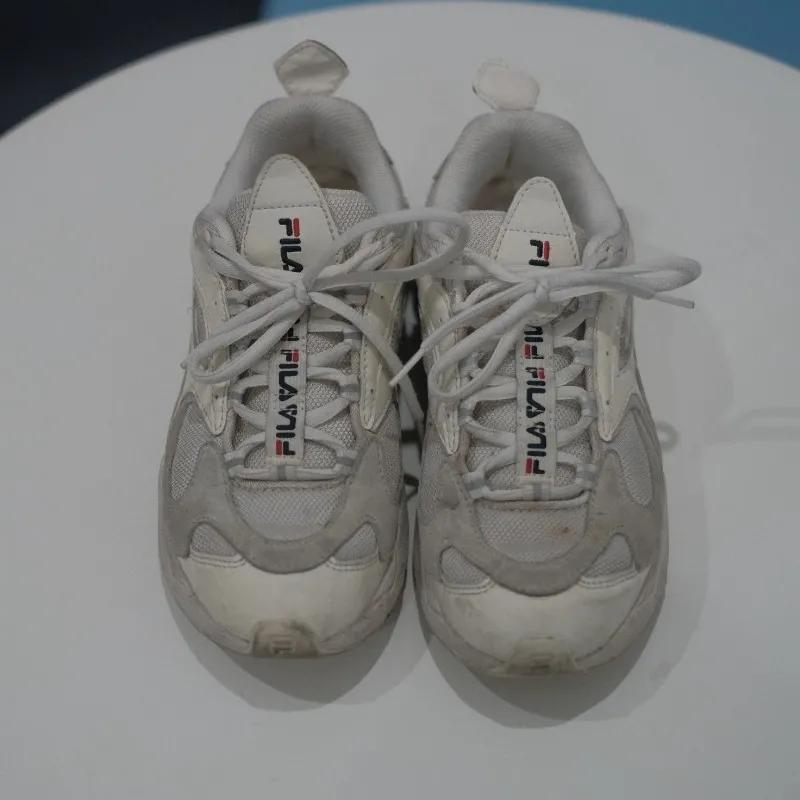 球鞋用什么洗鞋最白最干净,用什么洗球鞋不伤鞋又干净