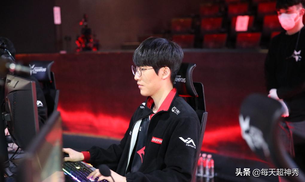 tarzan和xun哪个强,xun登顶韩服第一