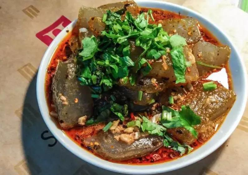 天津特色小吃被称为津门三绝 (天津风味小吃中的三绝之一)