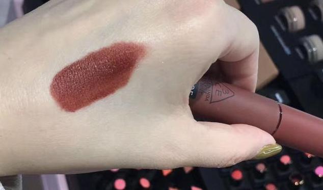 黑黄皮必入手的10支超显白口红夏,秋冬最显气质最显白的5支口红