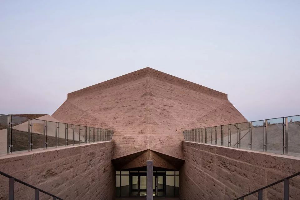 中国最大的夯土建筑,传统夯土建筑