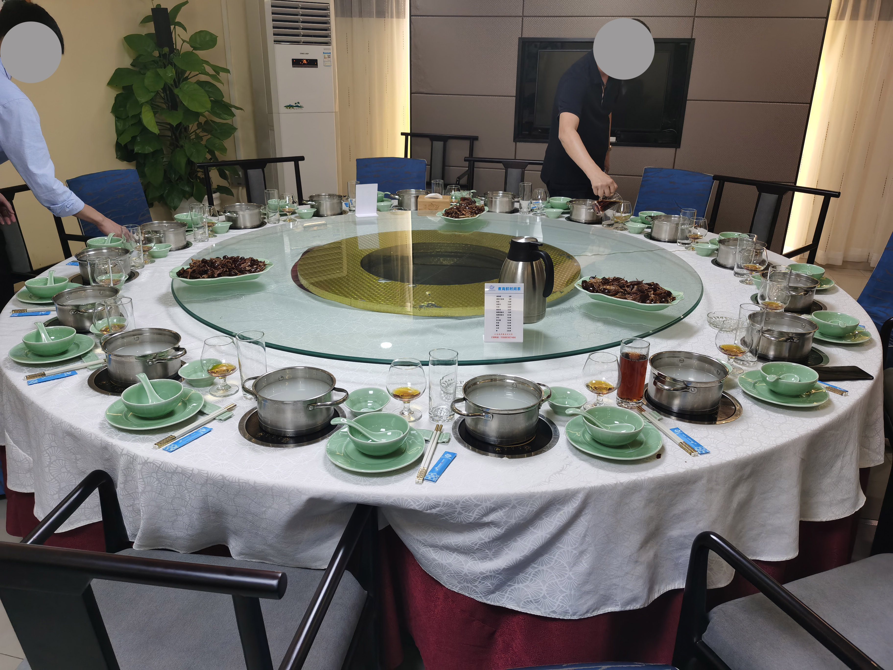 路易十三能喝出2500多种味道,和深圳朋友喝白酒