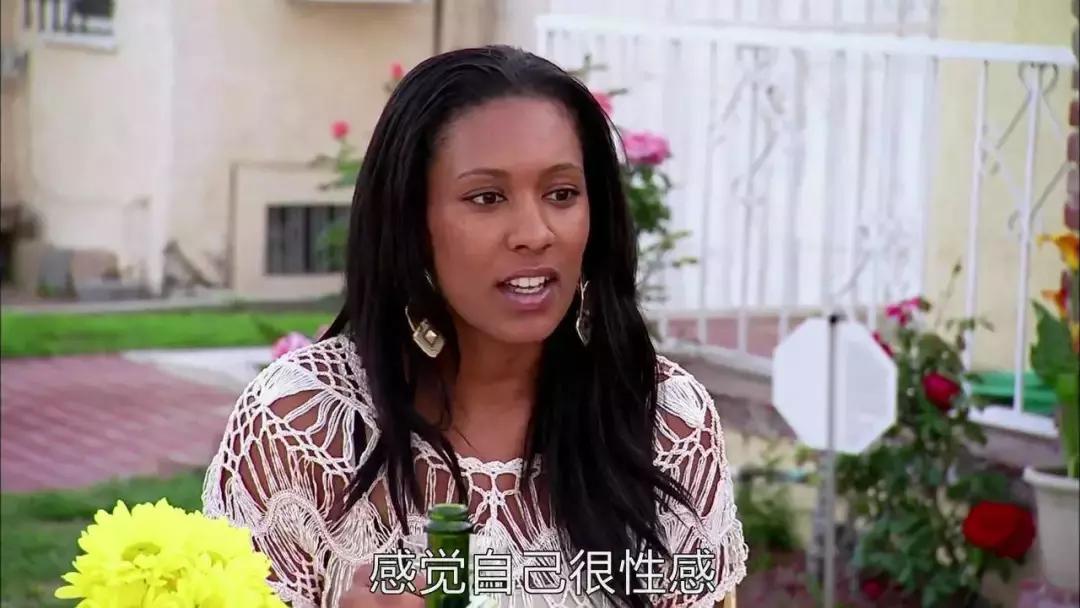 在婚姻崩溃前，2对夫妻用这场“连续7天的*爱性**实验”拯救了它