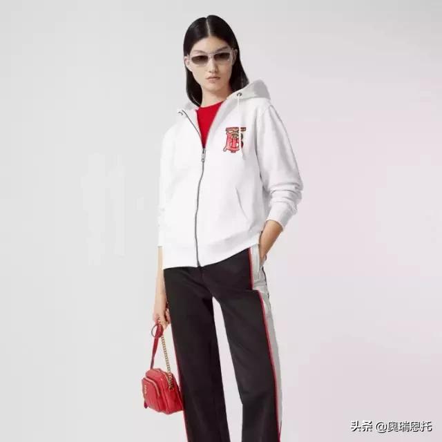 burberry深蓝色搭配 (burberry鼠年限定)