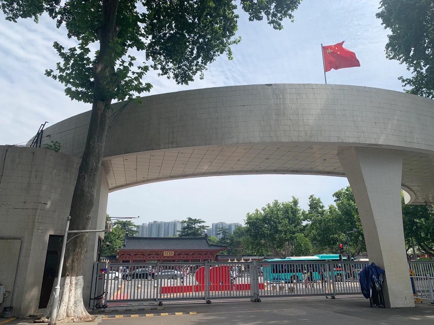 走马观花逛骑楼老街,走马观花逛成都