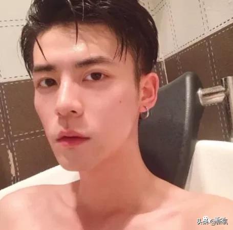 绝颜帅哥图片,绝帅二次元男生头像